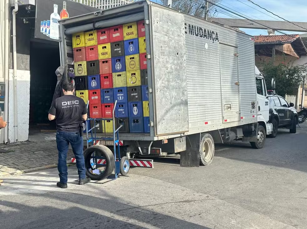 Polícia Civil desarticula esquema de falsificação de cerveja em Guaratinguetá e Aparecida
