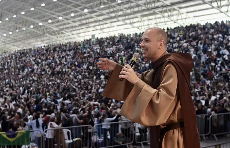 Multidão na Canção Nova: Show e Missa de Frei Gilson Marcam o Acampamento São Miguel Arcanjo